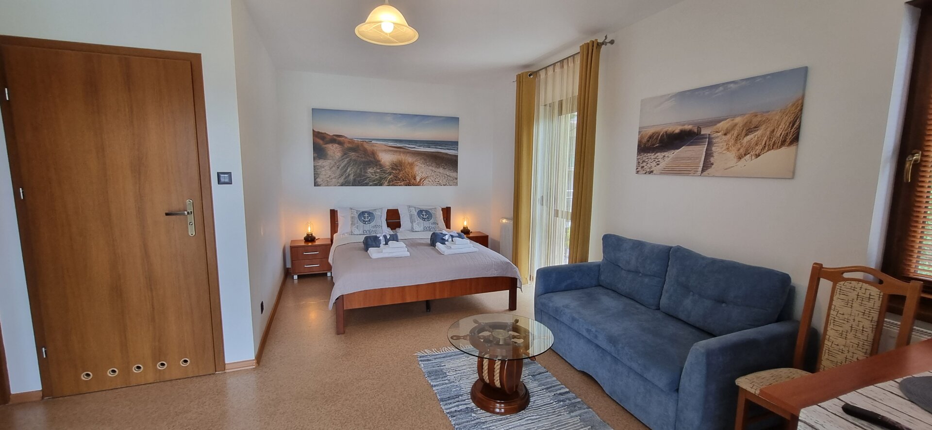 Villa Kapitańska * widok na rzekę Parsętę * pokój Superior - łóżko podwójne, łazienka i 2 balkony