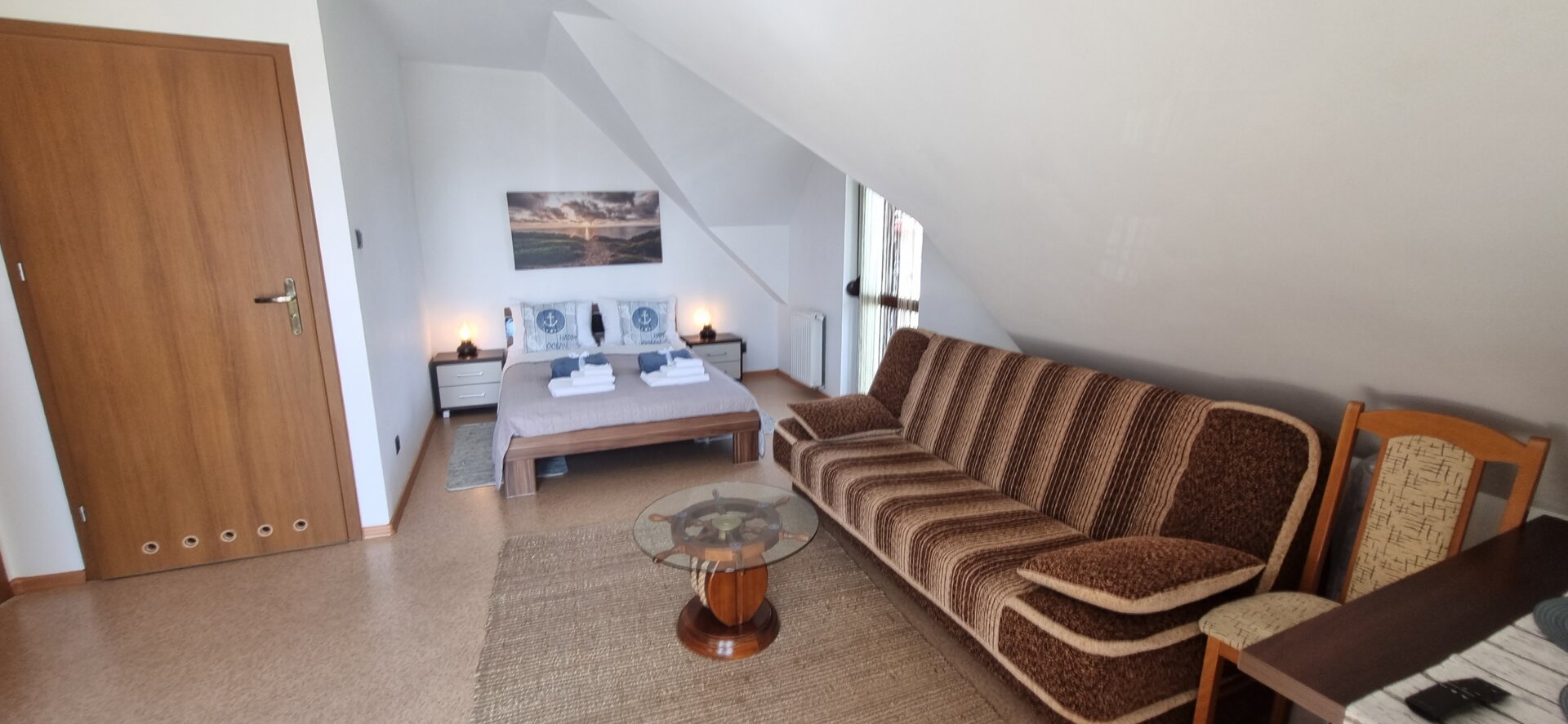 Villa Kapitańska * widok na rzekę Parsętę * pokój Superior - łóżko podwójne, łazienka i 2 balkony