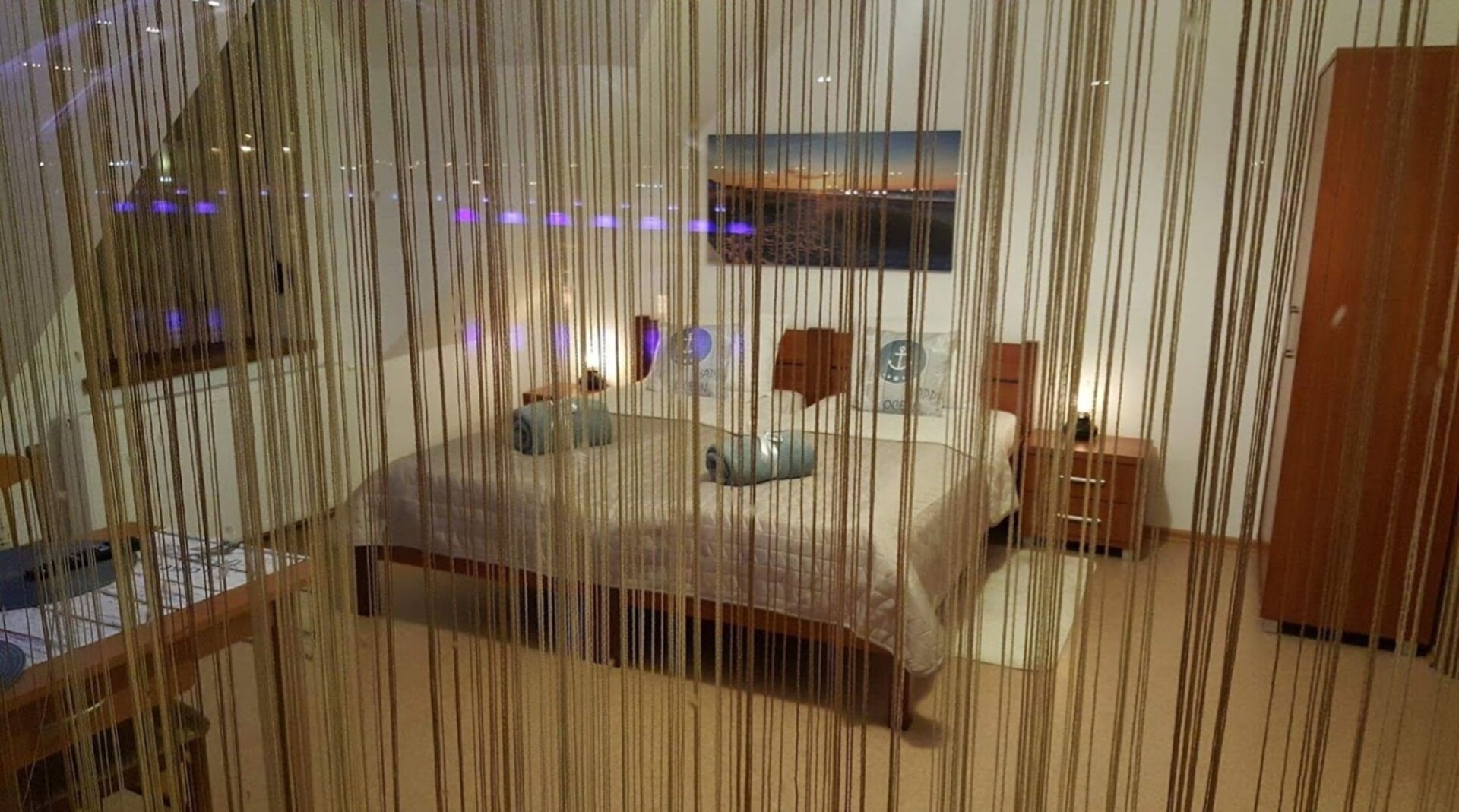 Villa Kapitańska * widok na rzekę Parsętę * pokój Superior - dwa łóżka pojedyncze, łazienka, balkon